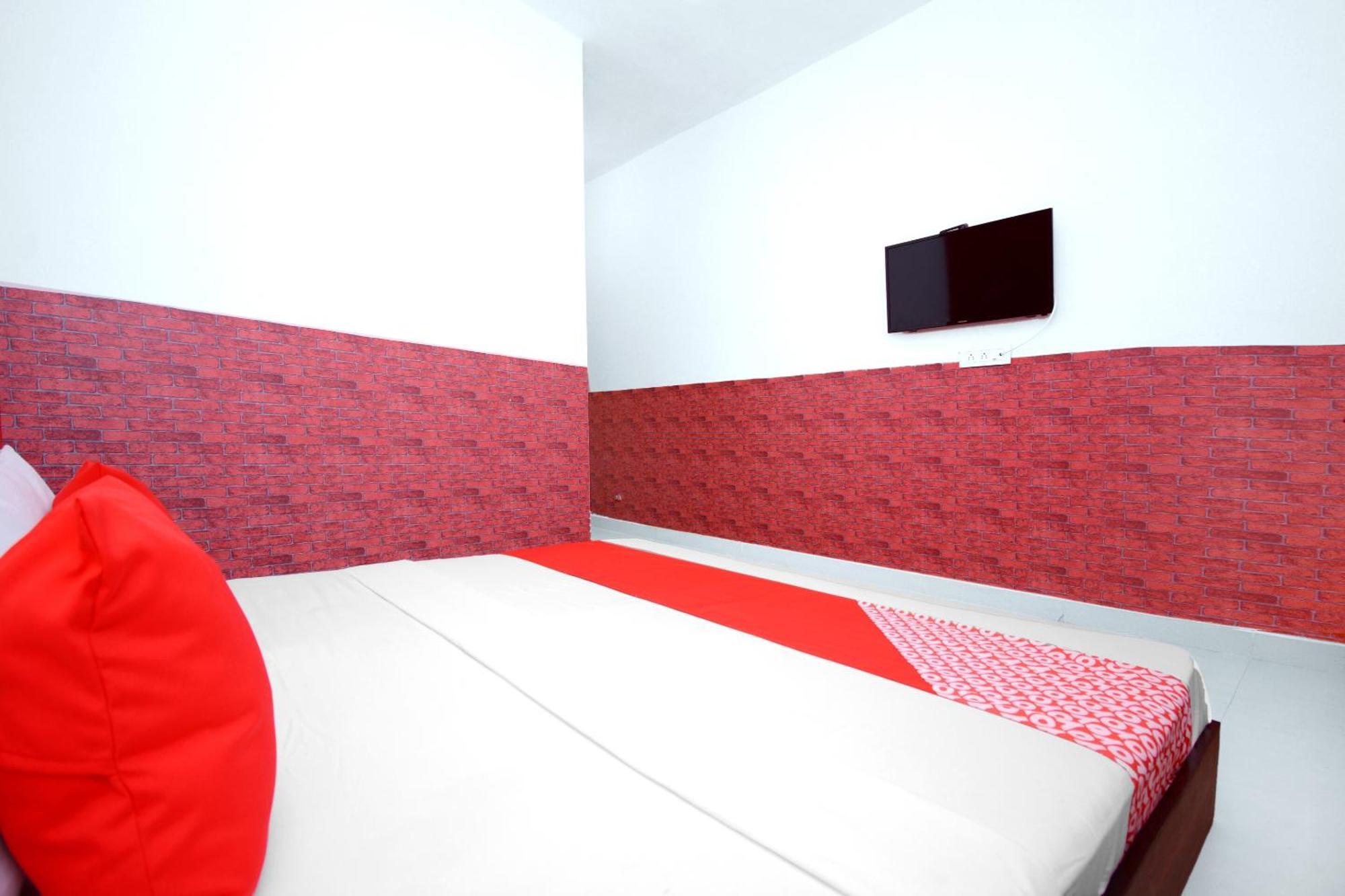 Hotel O Park View Bhiwani Exteriör bild