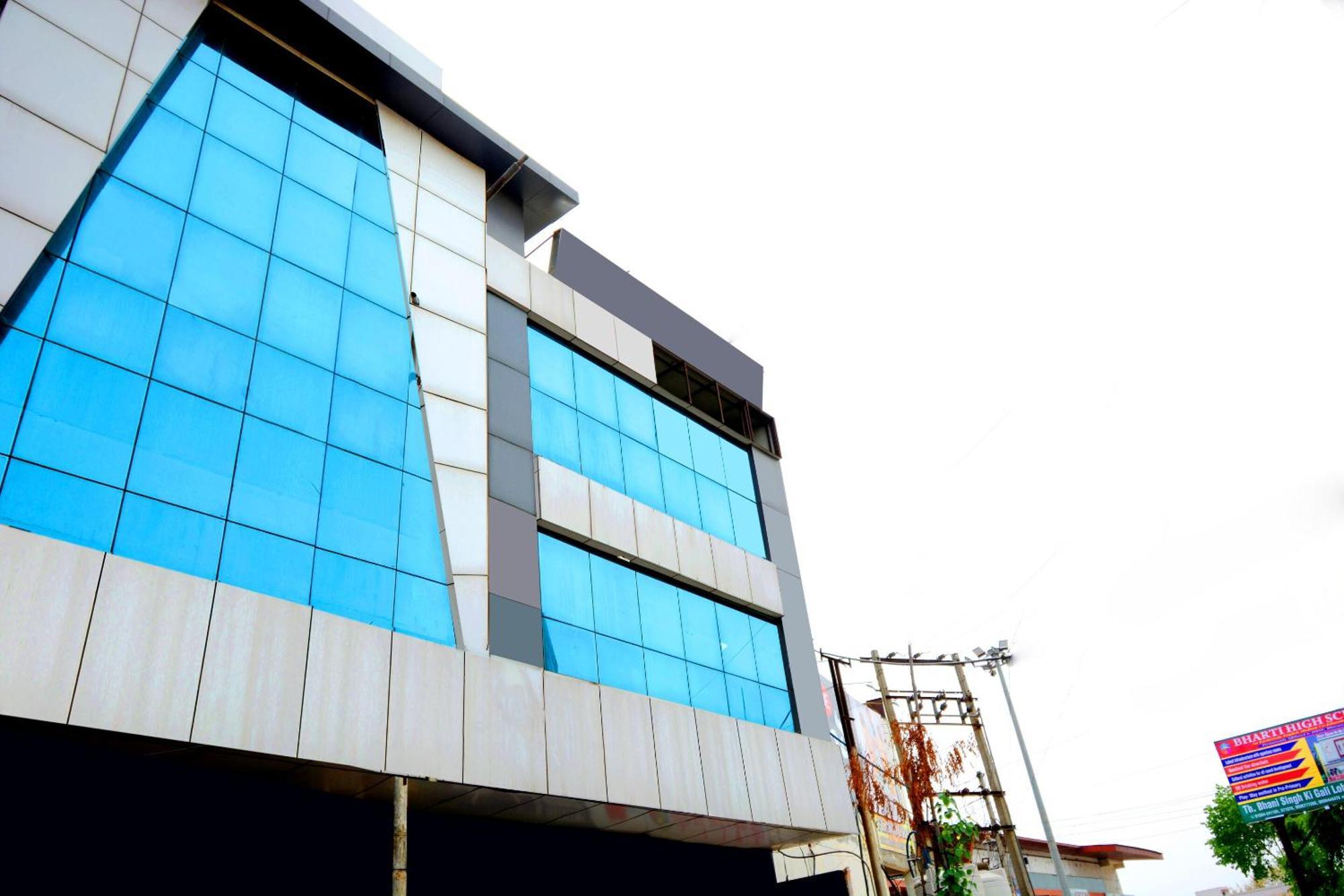 Hotel O Park View Bhiwani Exteriör bild