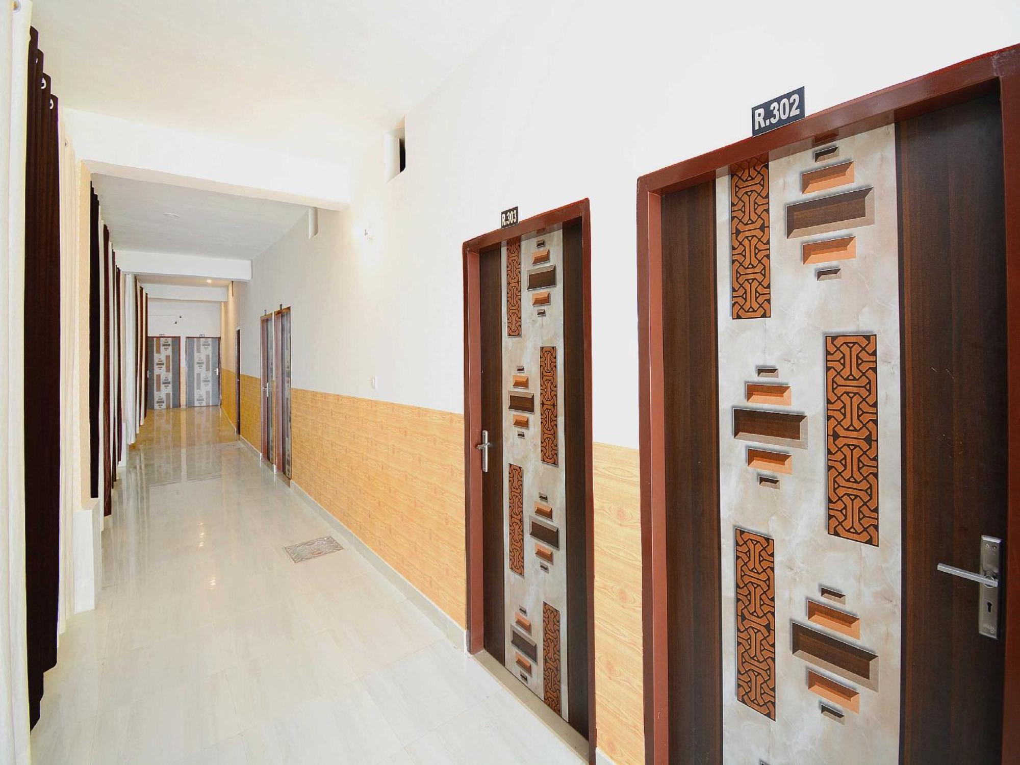 Hotel O Park View Bhiwani Exteriör bild