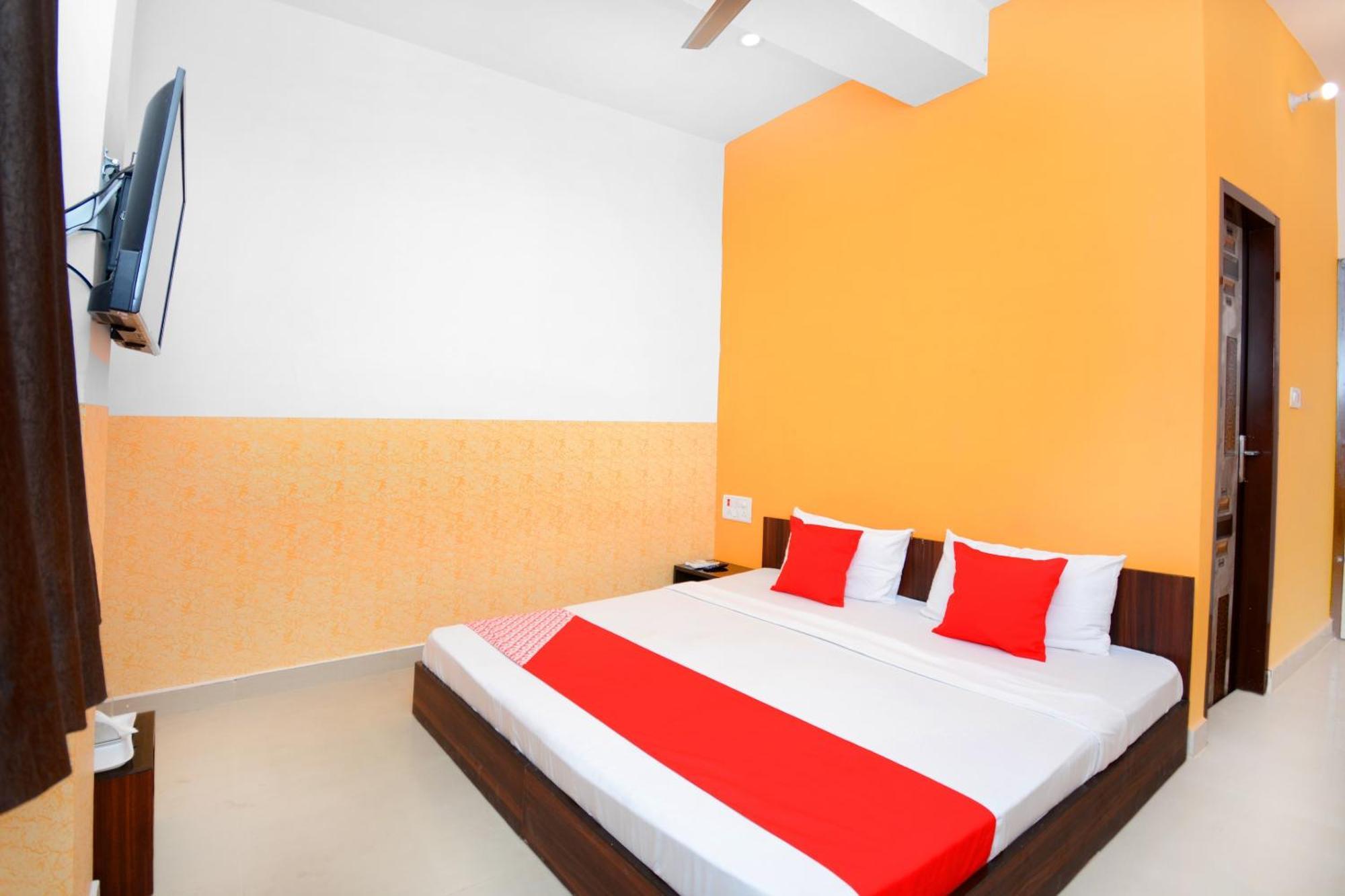 Hotel O Park View Bhiwani Exteriör bild